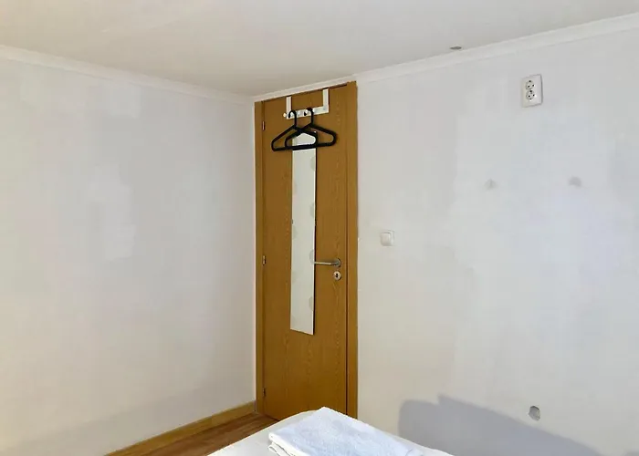 Charming To Rent With Shared Facilities